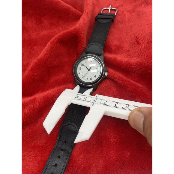 Vintage Victorinox SWISS ARMY Wristwatch “GMN February 1999” Black Nylon Strap - Picture 12 of 13